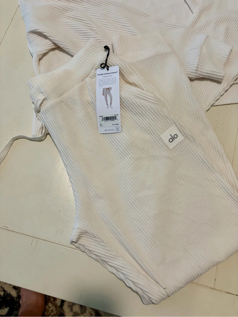 ALO Yoga Muse Cream Ribbed Set